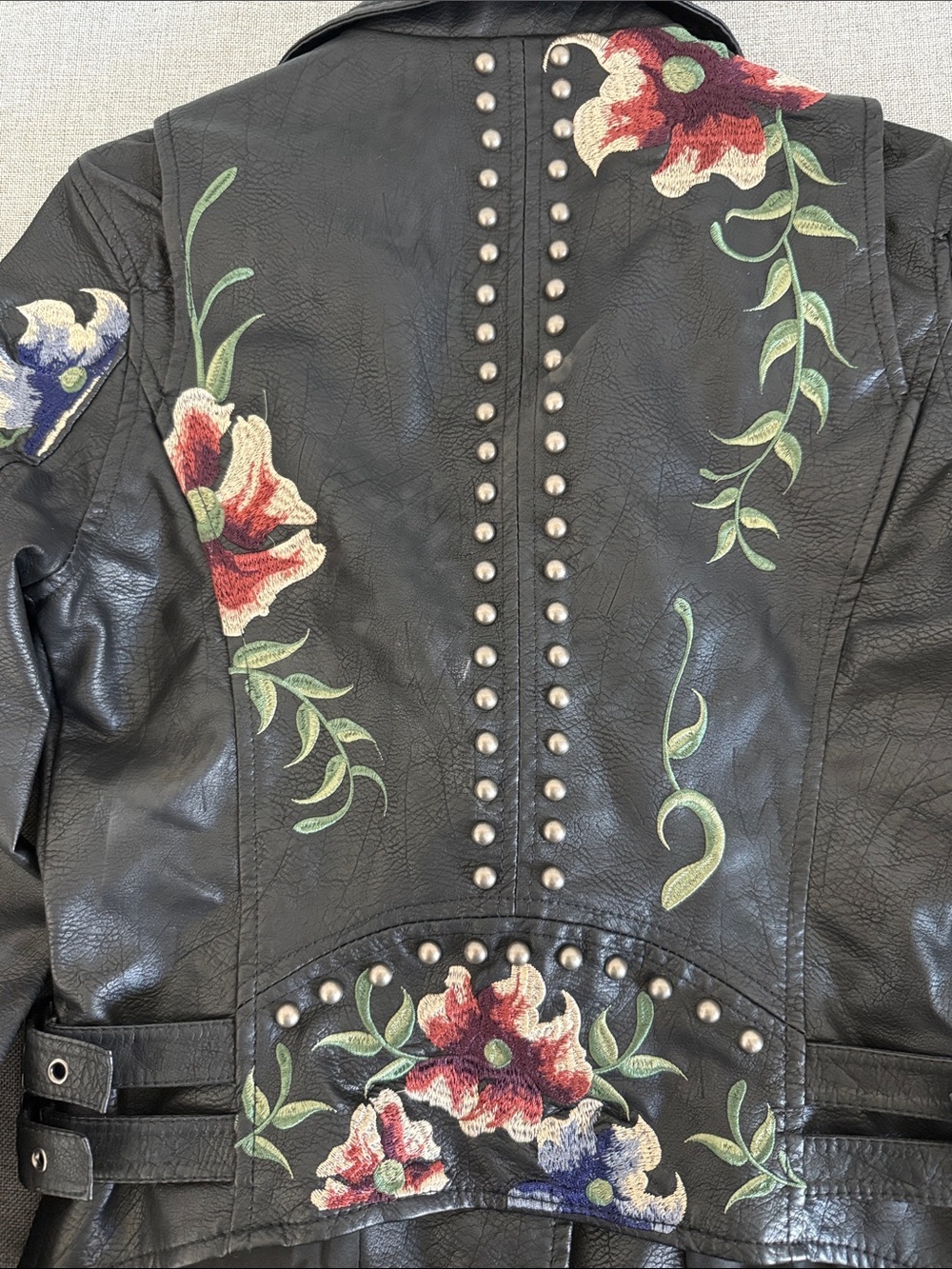 Blank NYC As You Wish Floral Embroidered Faux Leather Biker Jacket Extra Small - Picture 7 of 12